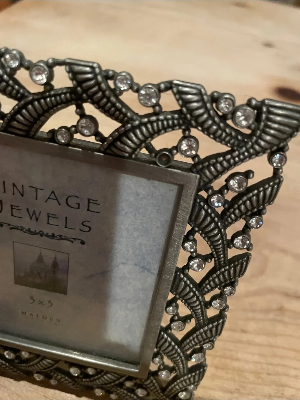 Vintage modern ornate